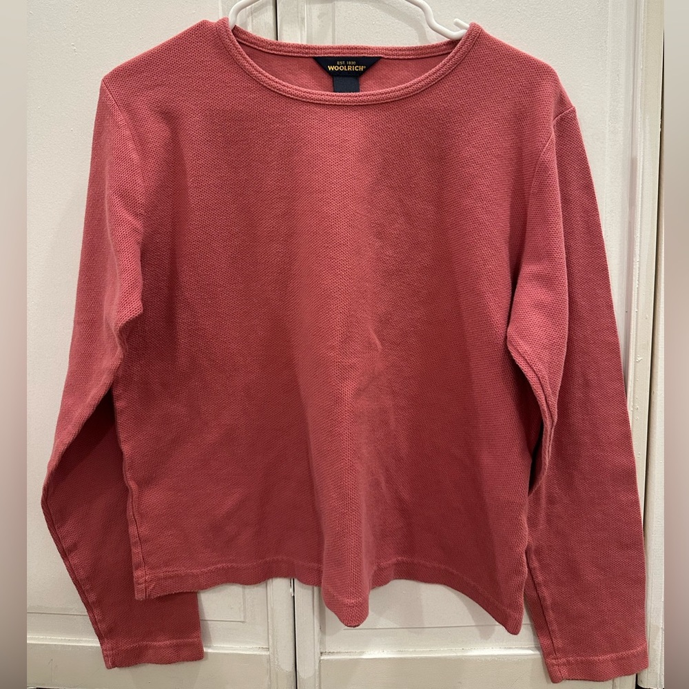 Women’s Woolrich basic top!🩷
